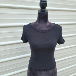 Urban Rebel Women's L Stretch Ribbed Black Crop Top Casual T-Shirt Crew Neck